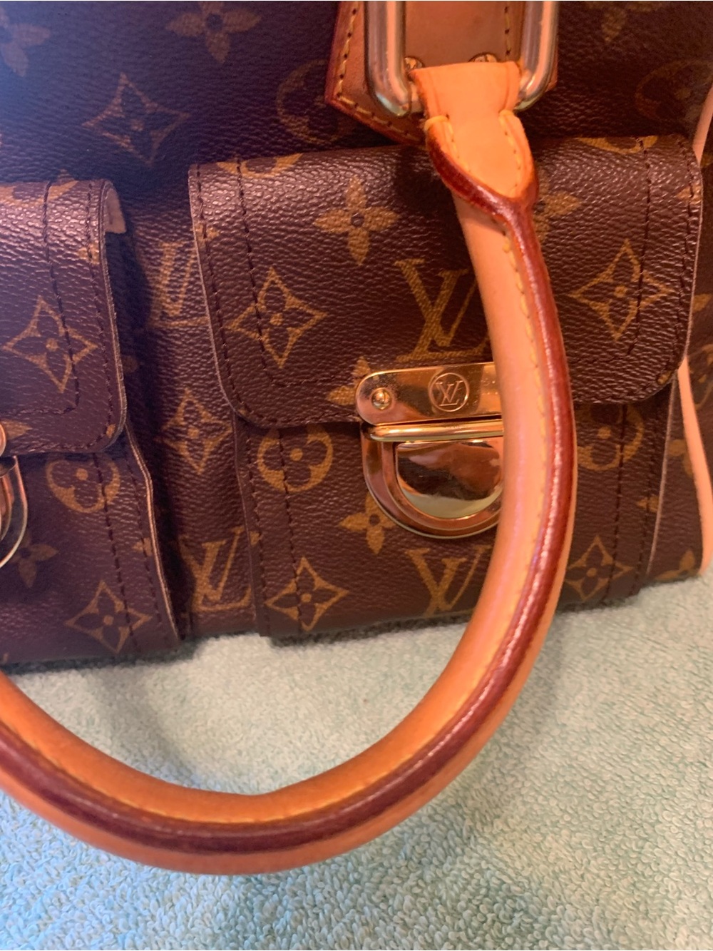 Louis Vuitton Monogram Canvas Manhattan 2005 PM Handbag - Picture 11 of 15